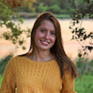 Meet your Posher, Elise